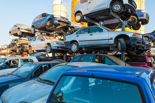 What is the most profitable way to get rid of a junk car?